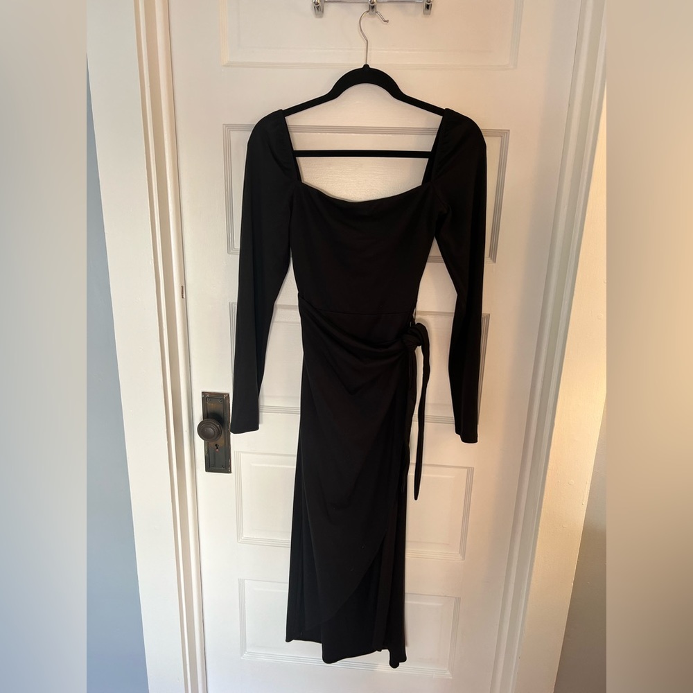 Aritzia Black Saturn Longsleeve Midi Dress
